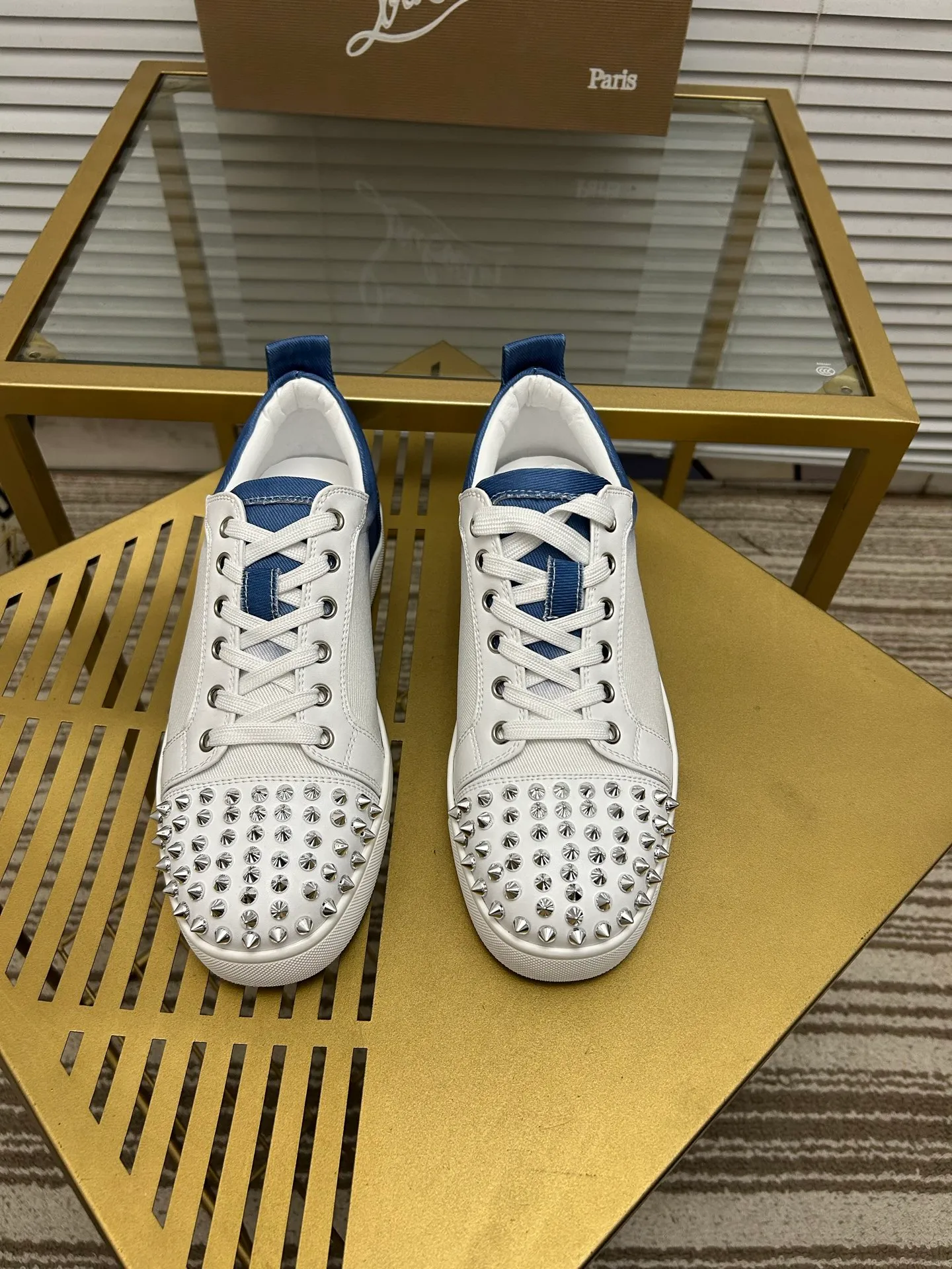 (Customized model) Ex-factory price is 480. christian louboutin (CL red sole shoes) counter series, casual sneakers for couples 📢 📢 📢 Exclusive hot style release 🎈🎈💪 Movable latex feet 👻 Finished outsole line [Proud] 😝Female 35-40# Male 38#-46, global supply😝 [Top version]: Original imported genuine leather upper, top original leather lining, original molded TPU outsole, original 1:1 detail processing, original shoe last,